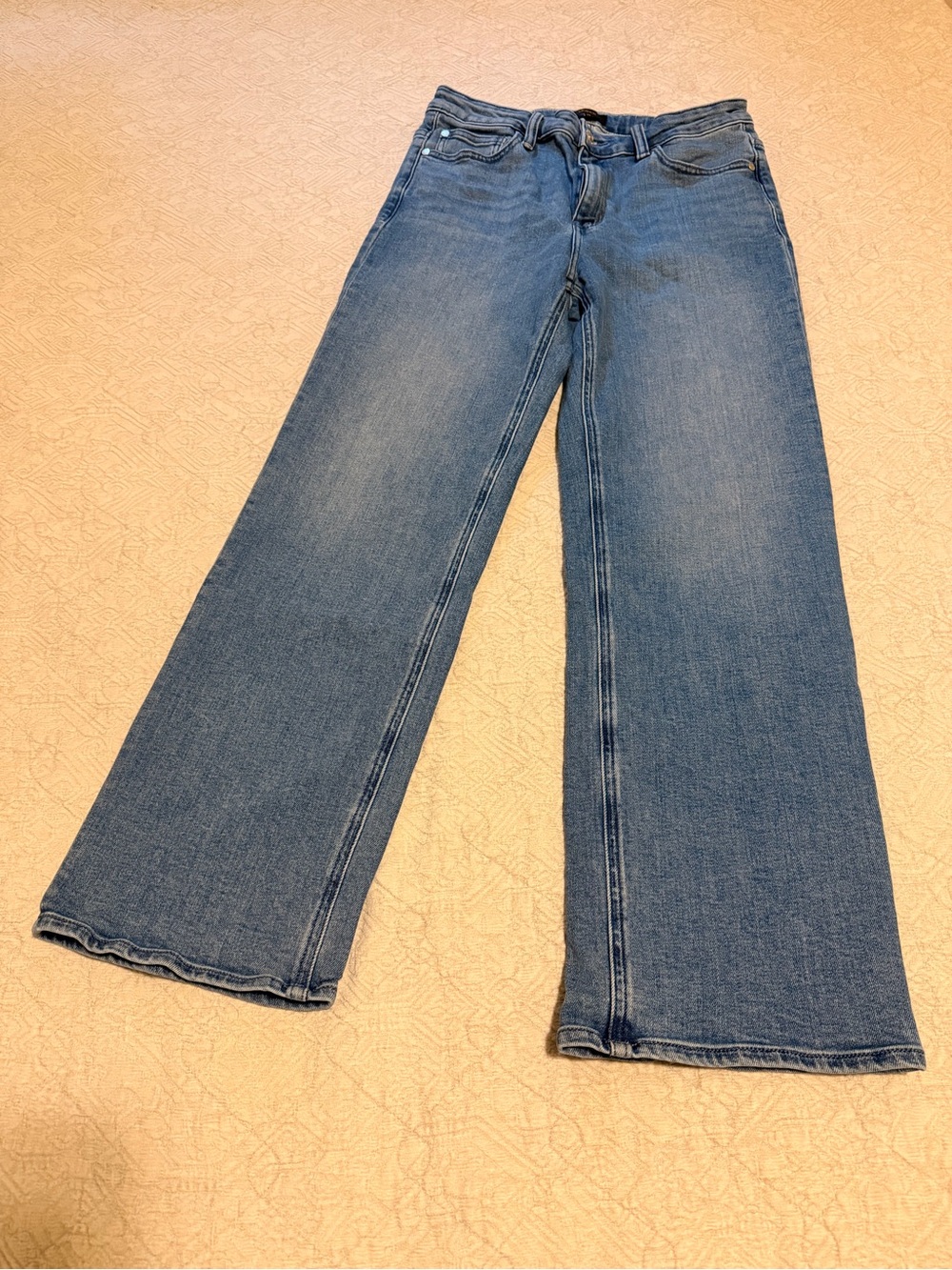 Quince Bella Stretch Straight Leg Blue Jeans